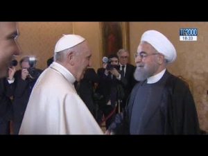 lo-storico-incontro-tra-papa-francesco-e-il-presidente-delliran-hassan-rouhani