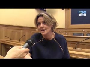 unioni-civili-lorenzin-corpo-donne-come-forno-siamo-alla-riproduzione-per-poverta