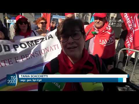 Manovra, pensionati Cgil e Uil in piazza Roma: “Aumentate le pensioni”