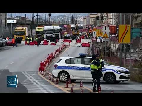 Porto di Genova, operaio muore. Un altro ferito