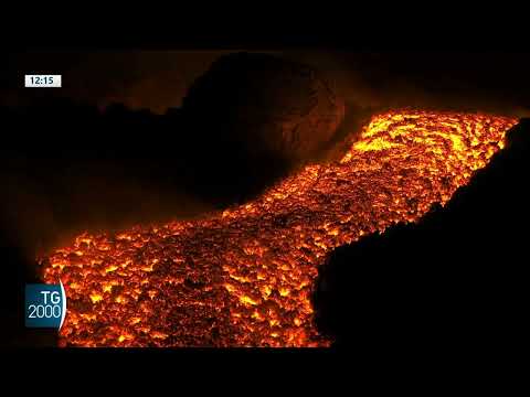 Etna, nuova colata. Allarme turisti